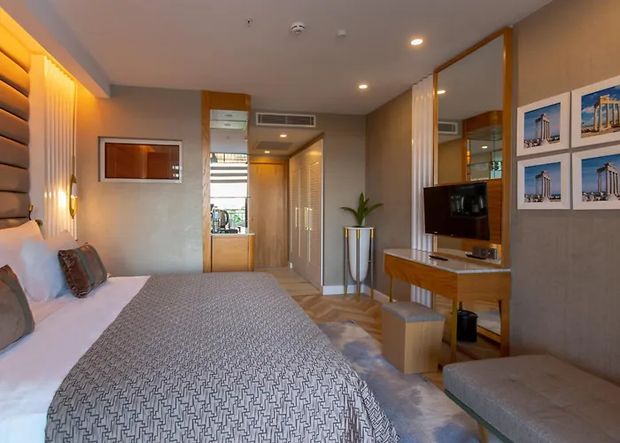 Ξενοδοχείο Alexia & (adults Only) 5*